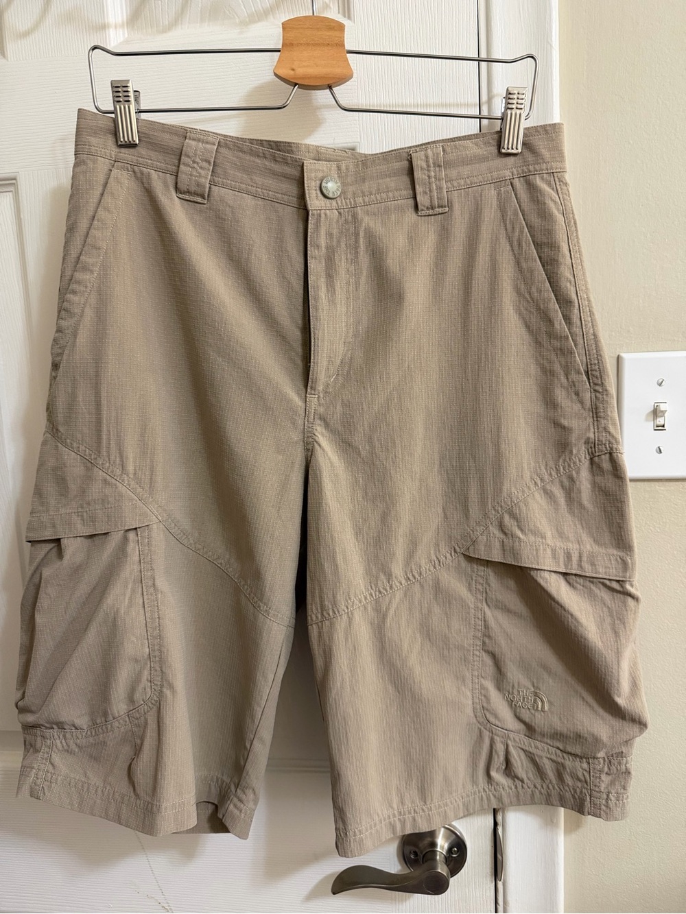 The North Face Men's Tan Cargo Shorts